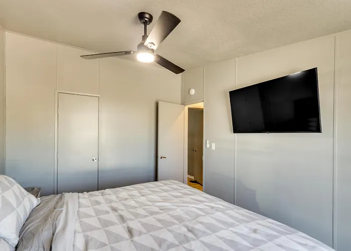 Golf, Fish & Unwind! Group Getaway In Mohave *