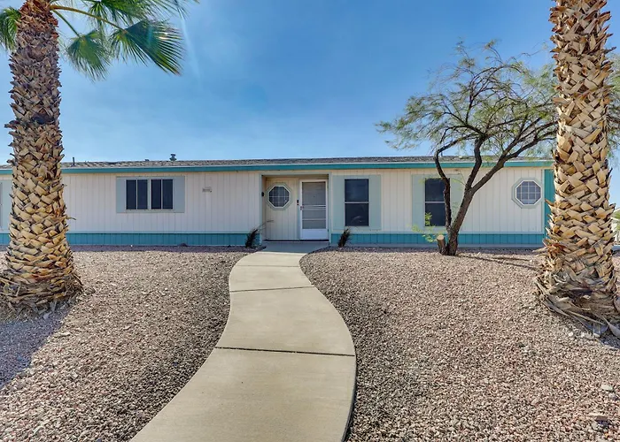 Holiday home Golf, Fish & Unwind! Group Getaway In Mohave